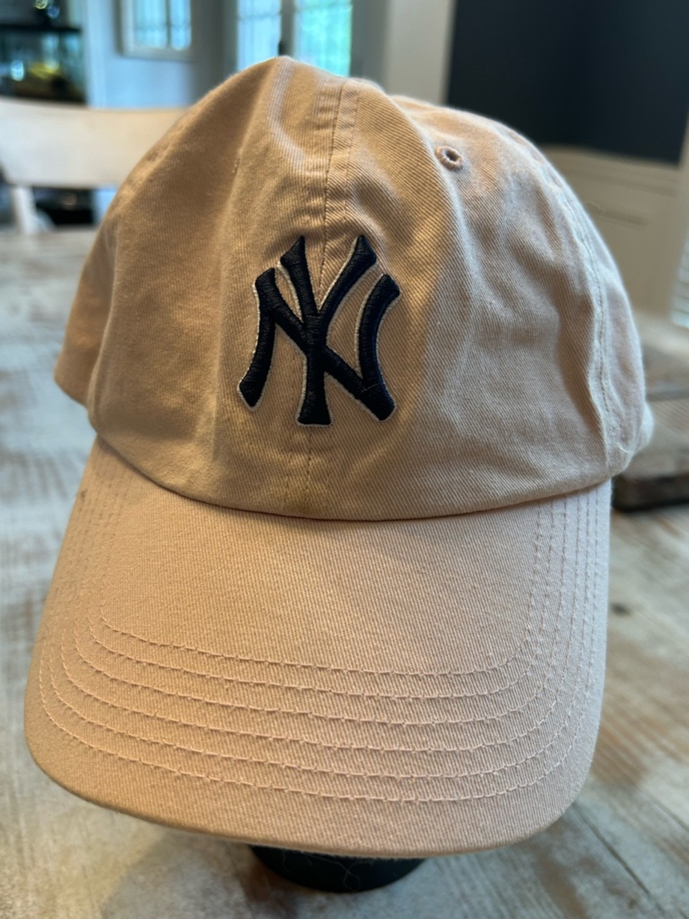 New York Yankees Pink Baseball Cap with Navy Logo